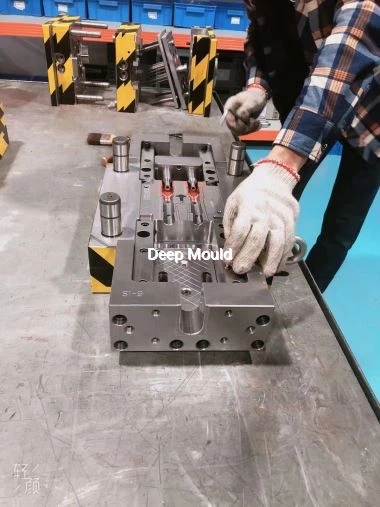 Kích thước nhỏ ép nhựa